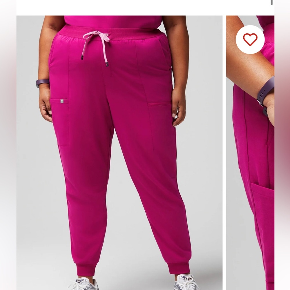 Fabletics set. Both Scrub top & leggings.